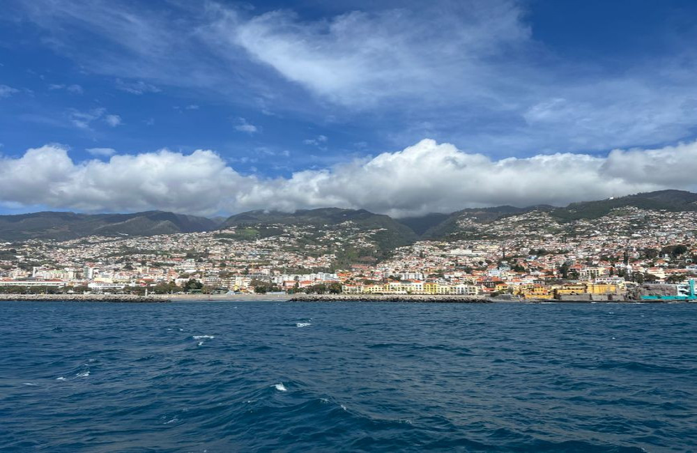 Hoe warm is het op Madeira in december 2026 en kun je dan zwemmen in zee